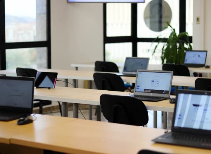 Simulacro de examen de oposiciones en CEJusticia